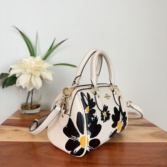 NWT Coach Mini Rowan Crossbody Bag With Floral Print - Picture 3 of 9